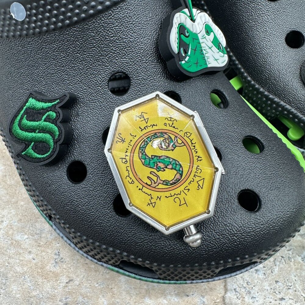 Crocs Harry Potter Slytherin Classic Clog Black Green Jibbitz Unisex M5 W7 NWT - Picture 7 of 13